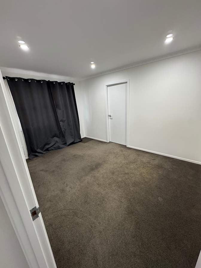 Tanweer's room