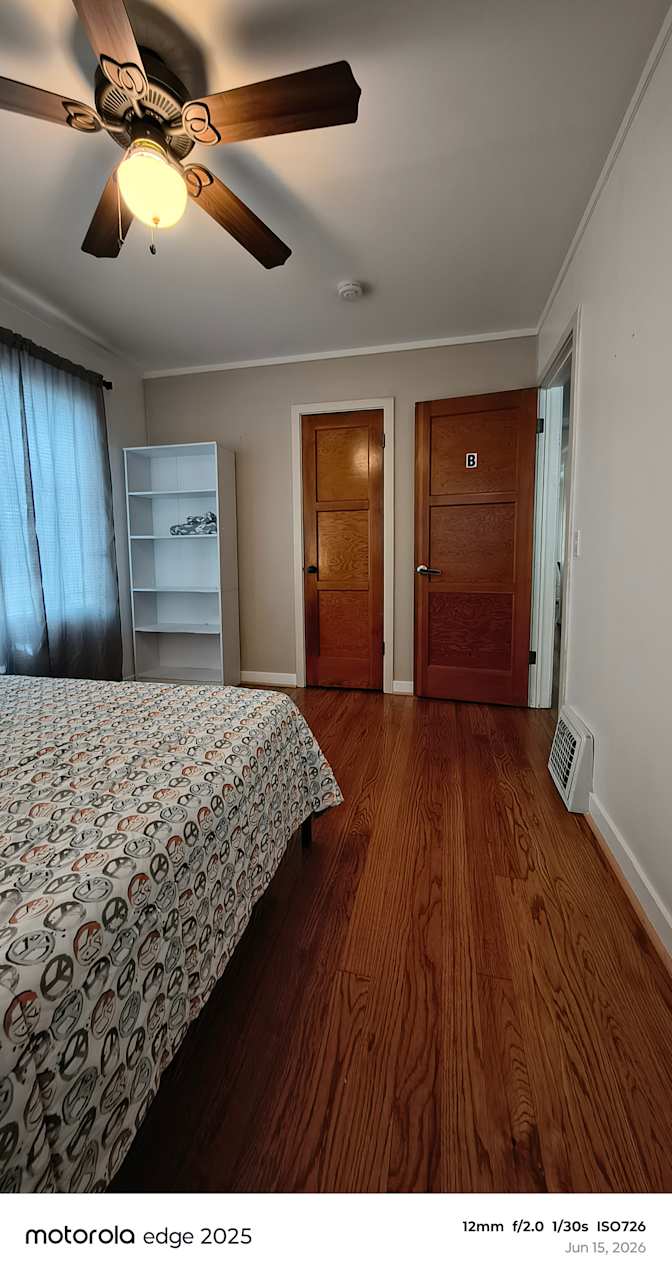 Lisa's room