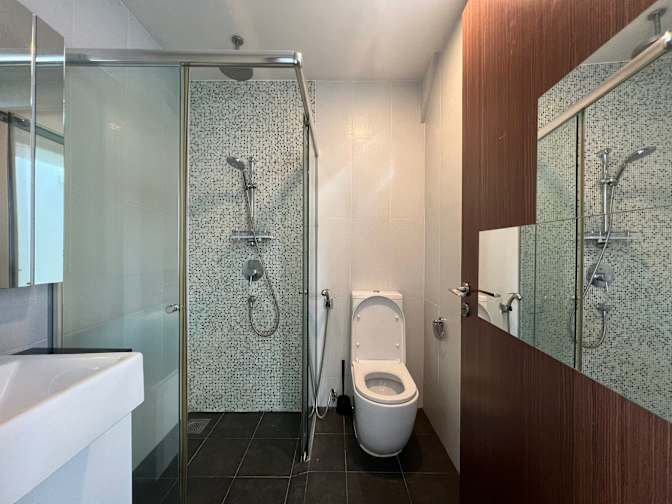 Loh Shu Li's room