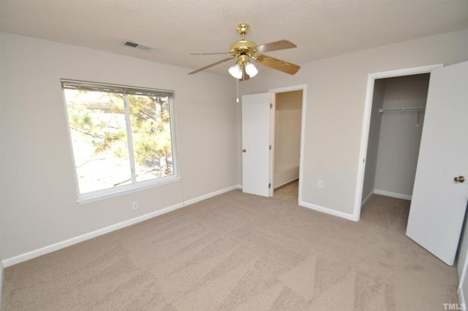 Alcove Rooms's room