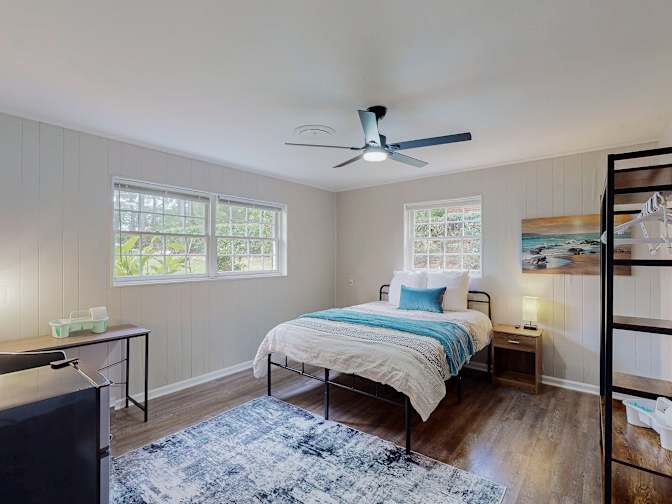 Bicoastal Holdings's room