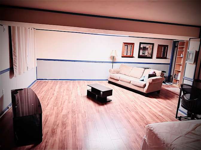 Gbenga's room