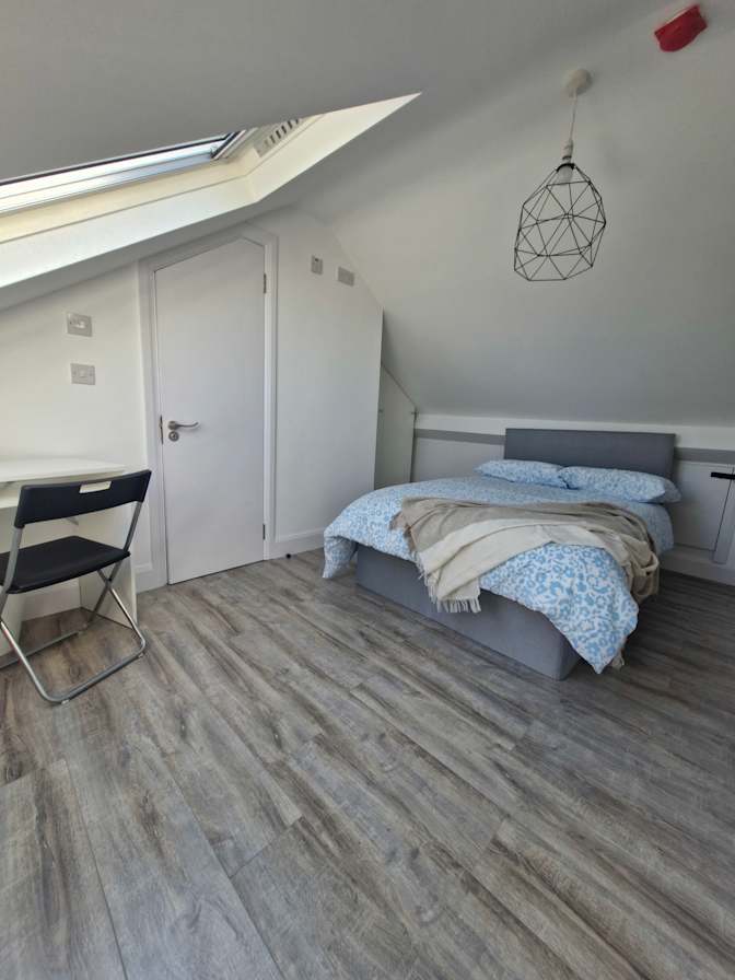 REA McGee's room