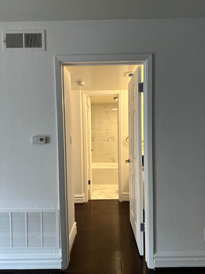 Linda R's room