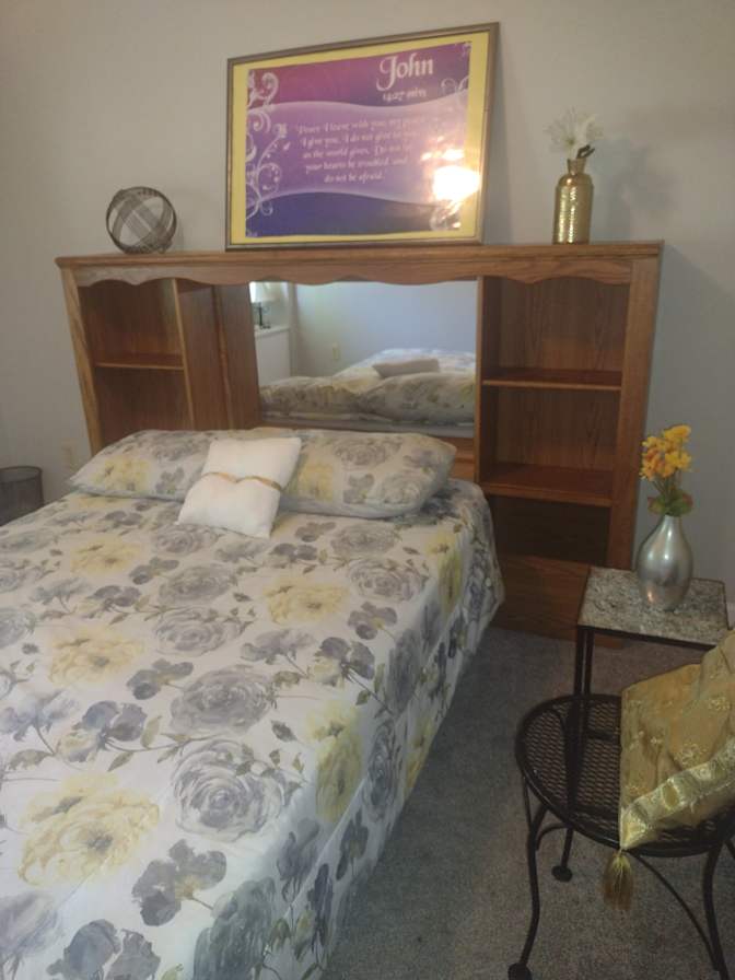 Earlese's room