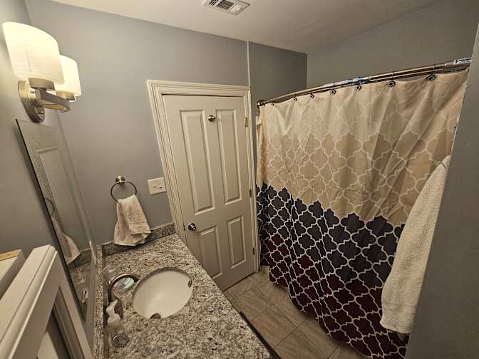 Holly parashar's room