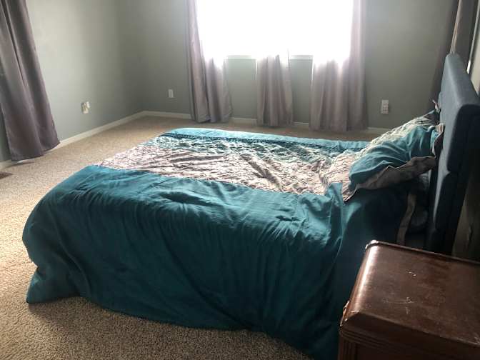 JEANETTE's room