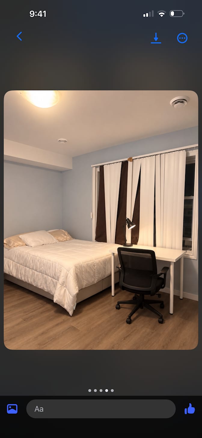 Estefani Esponosa's room