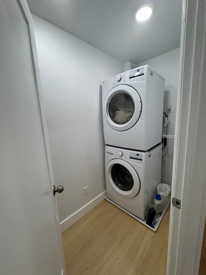 Sandy's room