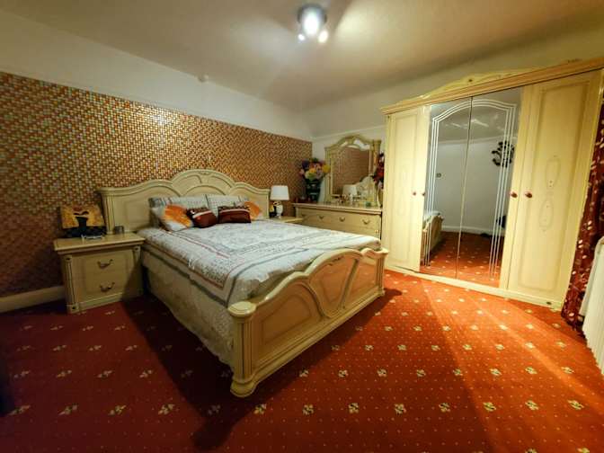 Mahfooz's room