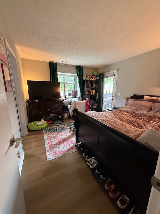 Brooke's room