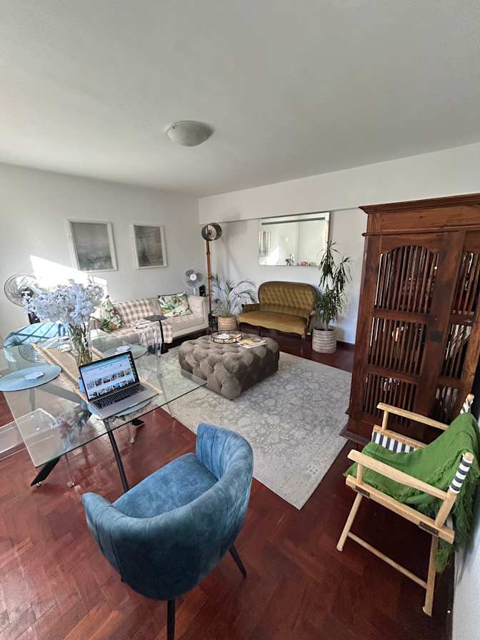 Vernon's room