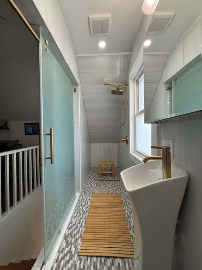 Vernon's room