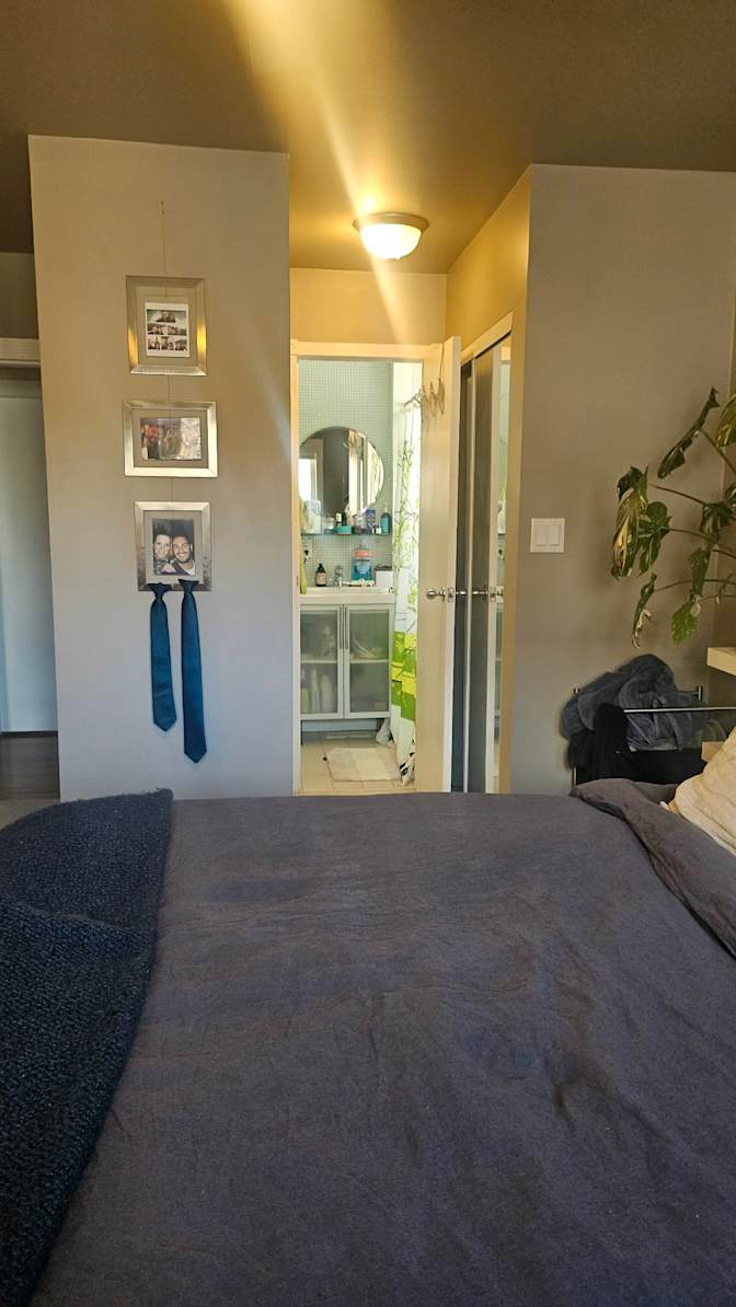 Darren's room