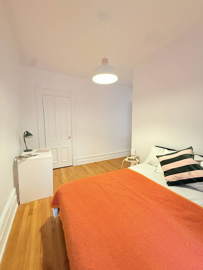 HelloMontreal's room