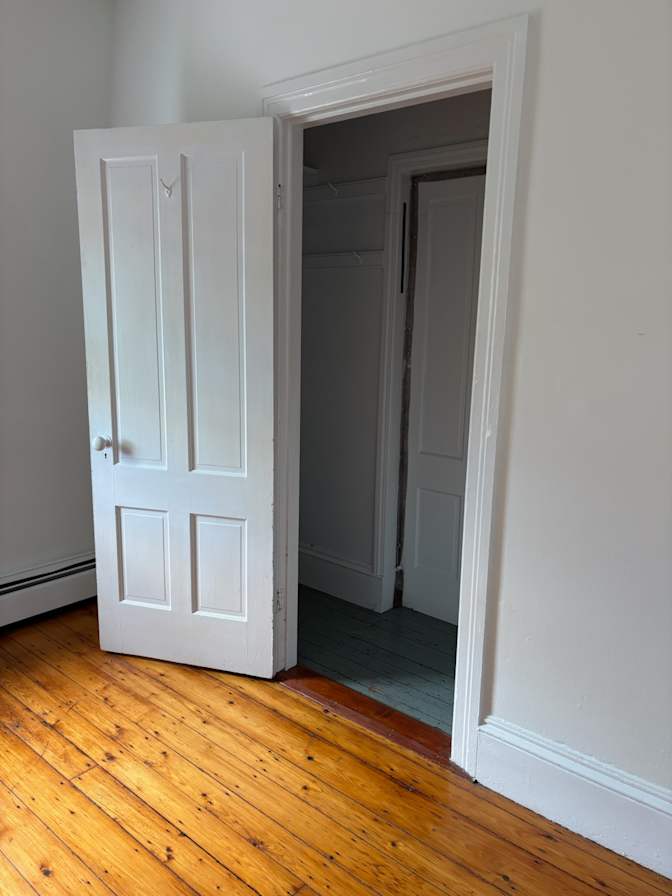 Haus Management's room