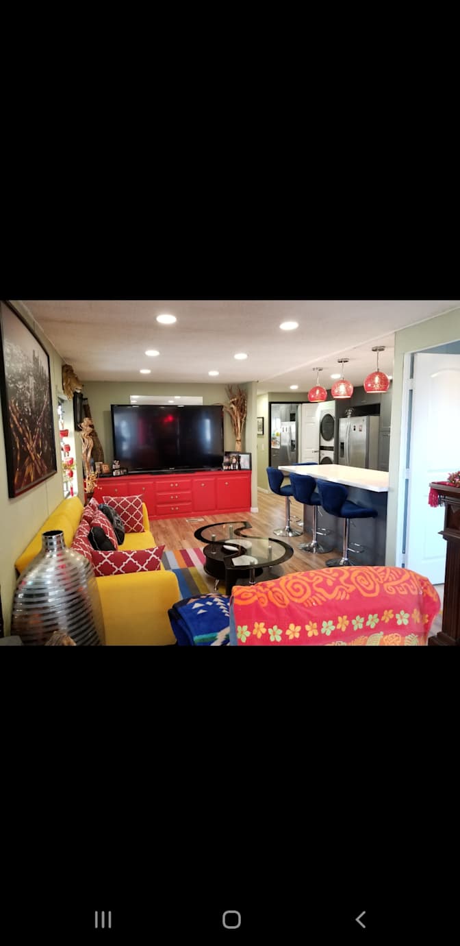 Alfredo's room