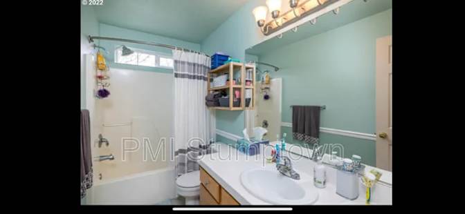 Kelly's room