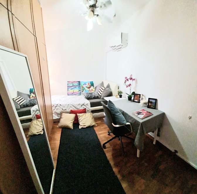 VVA EI's room