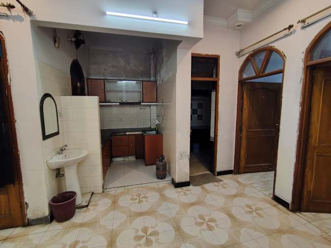 Sumit Shukla's room