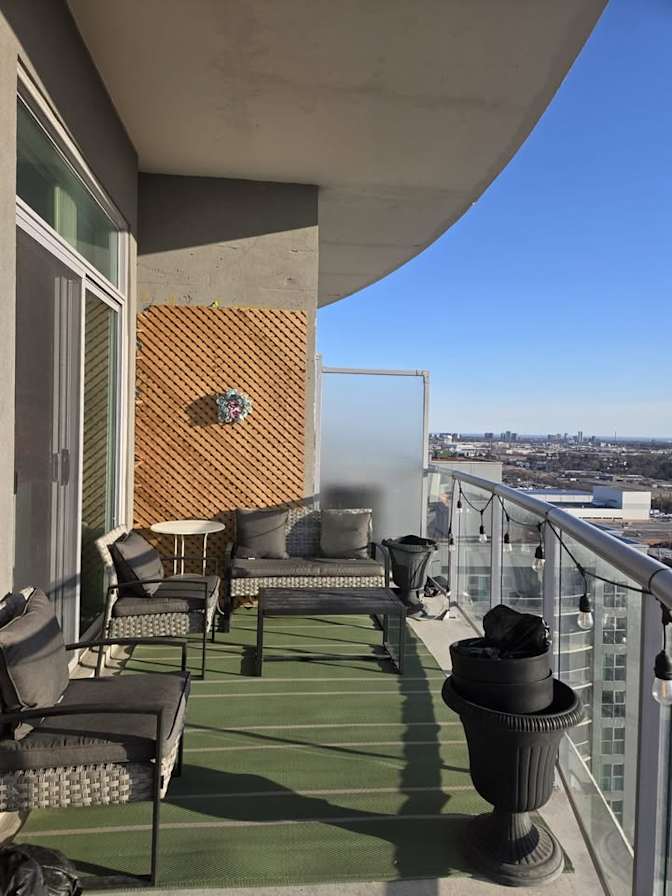 Julia Girmenia's room