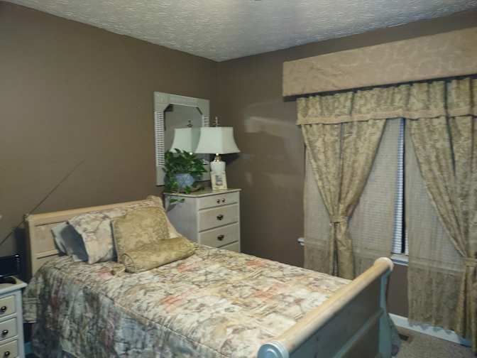 Glenn's room