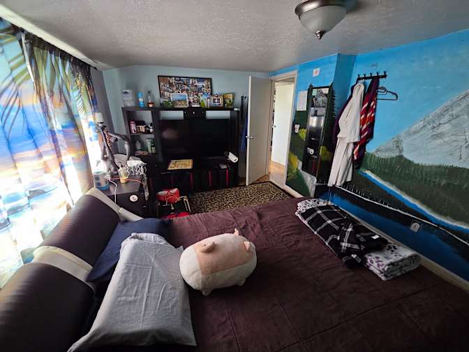 Aj's room