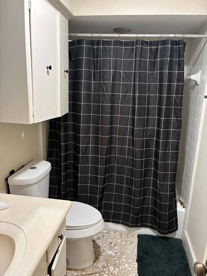 Glen's room