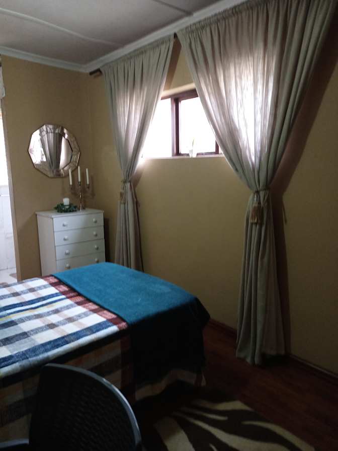 Mitch Fortune's room