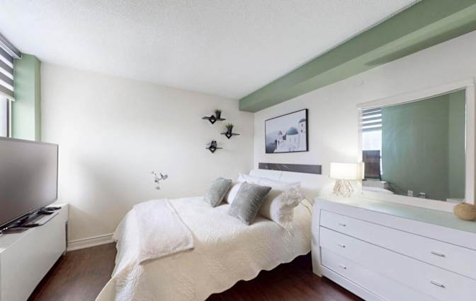 Simon's room