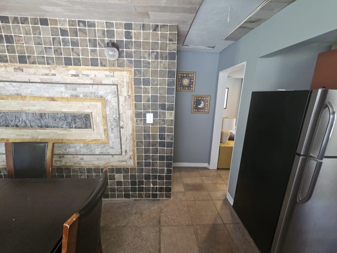 CL&C Property Management and Consulting's room