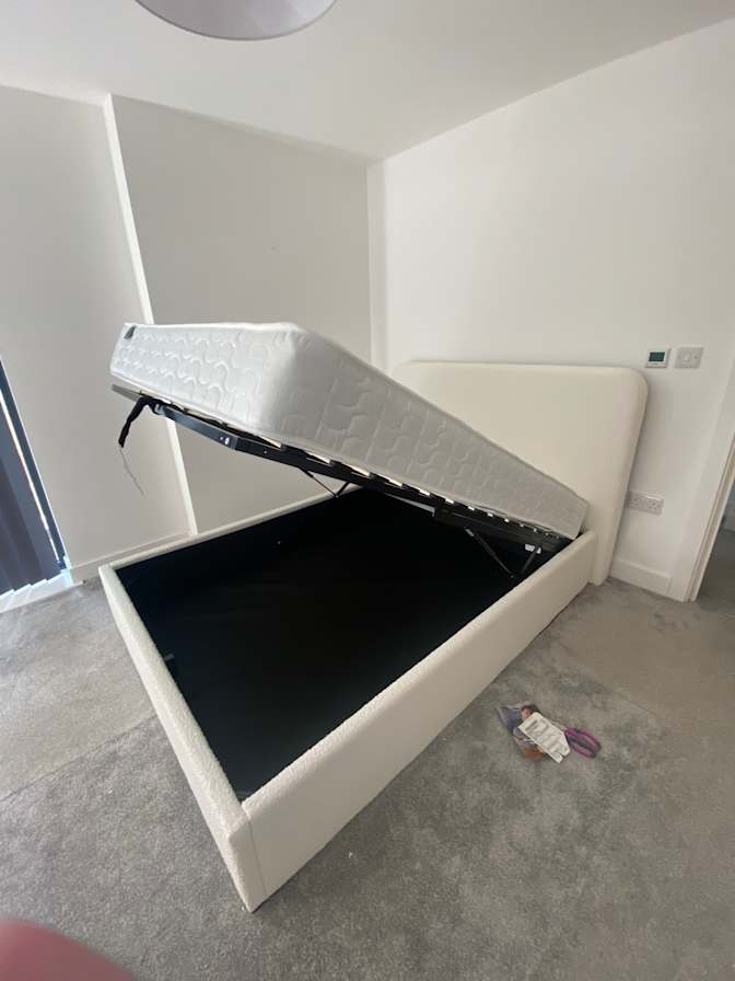 Fiona's room