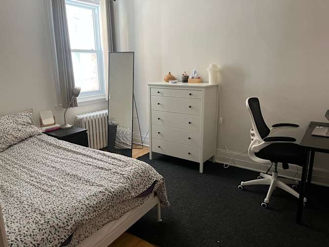 Carole's room