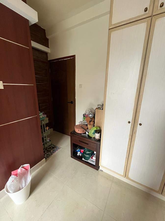 Efa's room