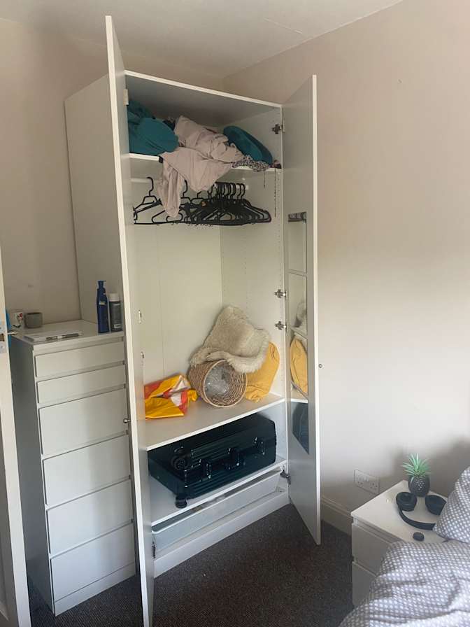 Faiza's room