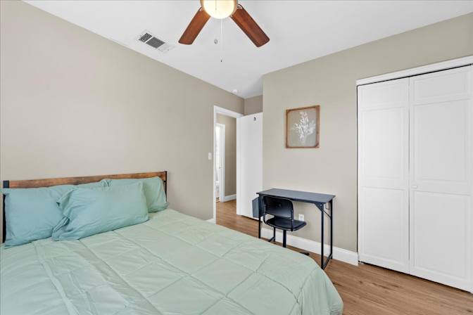 Oscar's room