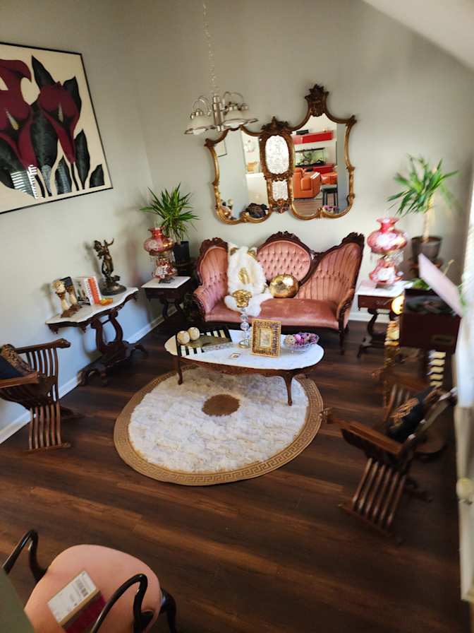 Reshela's room