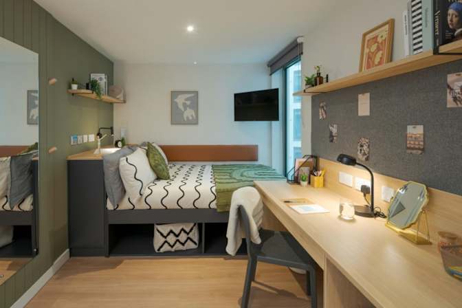 Meriem hemmar's room