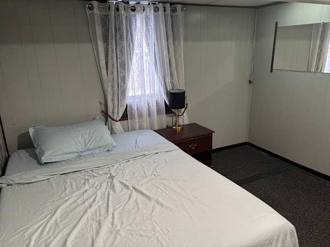 Ovic's room