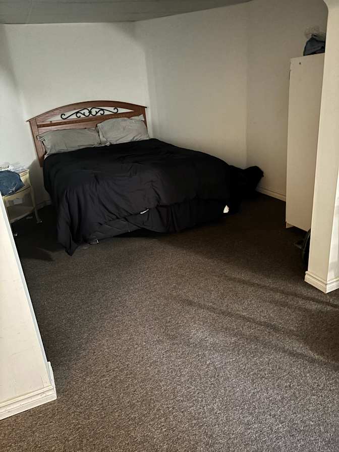 Darlene's room