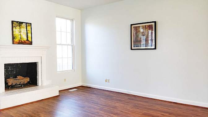 Alcove Rooms's room