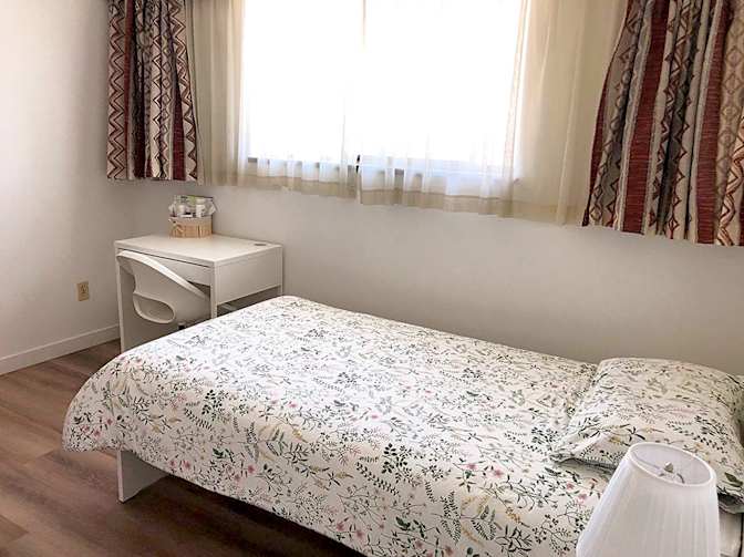 Shirin's room