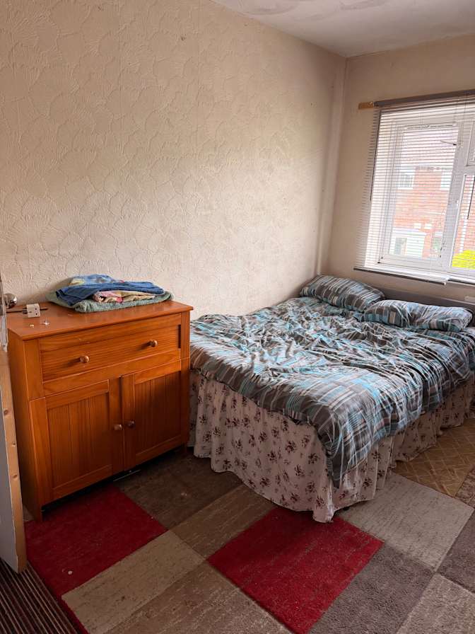 GARETH's room