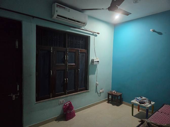 Himanshu Bhatia's room