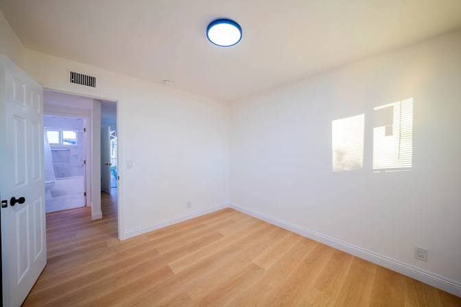 Crystal Mispilkin's room