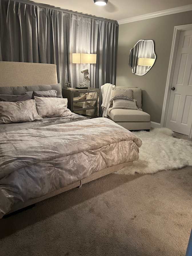 Tracee's room
