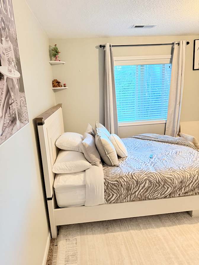 Anna's room