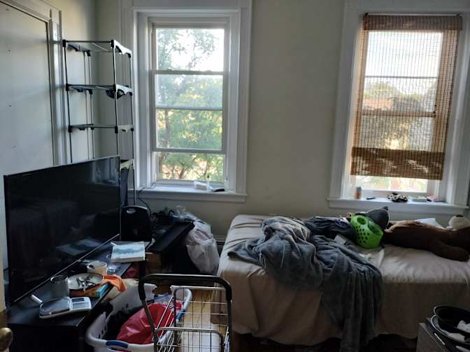 henry's room