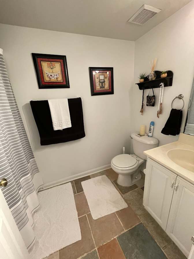 Carmen's room