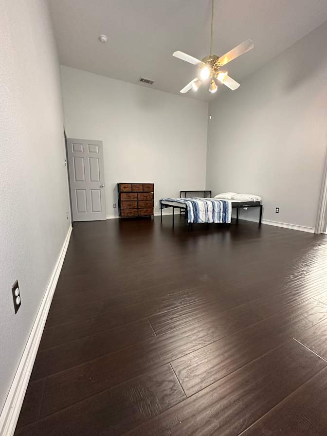 Paulina phuong nguyen's room